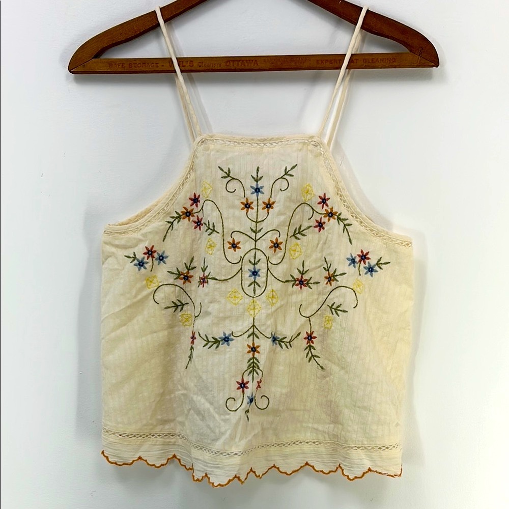 American Eagle Embroidered Crop Top Festival Country Summer Belly Floral Garden